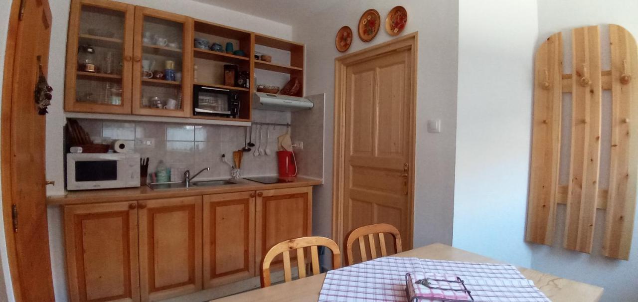 Foki Apartman Шопрон Экстерьер фото